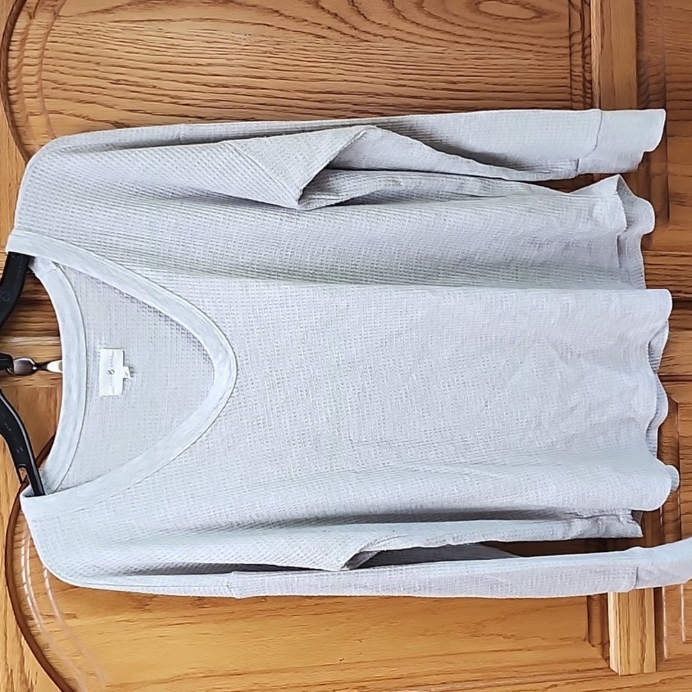 Loft Lou & Grey Waffle VNeck shirt